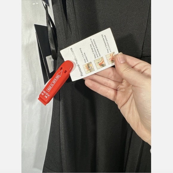 NWT $398 IEENA Mac Duggal [ 4 ] Asymmetric Beaded A-Line Gown‎ in Black #G1466 - Picture 13 of 16